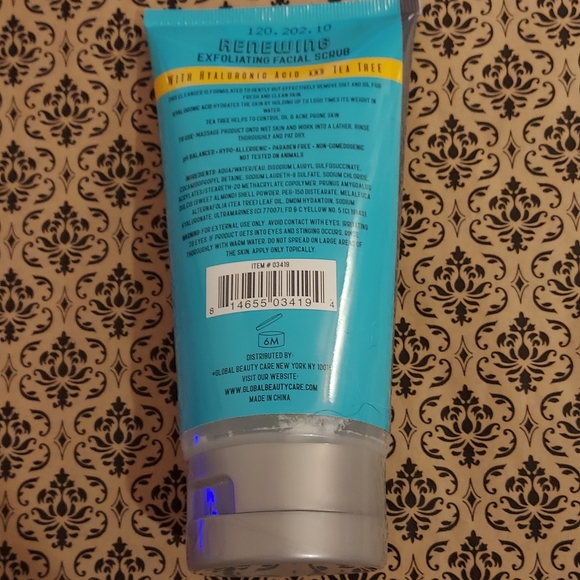 1 DAY SALE! Men's Renewing Exfoliating Facial Scrub Hyaluronic Acid Tea Tree NEW - Picture 2 of 5